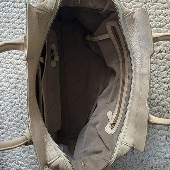 Brahmin Cream Satchel - Picture 4 of 11
